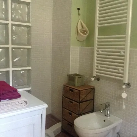 La Taverna Dei Gufi Bed & Breakfast 4*